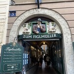 Figlmüller - 本店への入り口