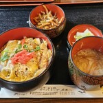 山猫軒 - 白金豚のカツ丼　1100円