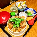 牡蠣がた～っぷり入った“牡蠣ひつまぶし御膳”
