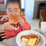 Sanday's Drive In - オムレツハムトースト