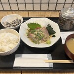 梅山鉄平食堂 - 