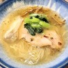 麺屋 鶏恋 - 地鶏塩中華そばと肉ワンタン