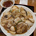 珍來 - 料理写真:中華丼（900円）