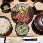 牛たん炭焼 利久 - 料理写真: