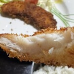 古民家カフェ やまゆりの里 - なまずフライ断面