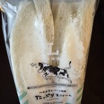 LAWSON - 料理写真:たっぷり生クリームサンドイッチ