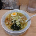 ぎょうざの満洲 - 料理写真:塩ラーメン