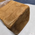 シロクマベーカリー - 料理写真:道産小麦食パン3斤です。