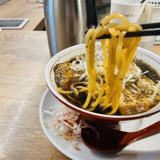 R+ 隠れ家すぎるラーメン屋_1