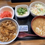 吉野家 - 料理写真:牛丼サラダとん汁セット+とろろおくら