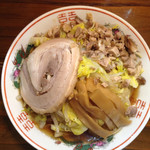 長町ラーメン - 冷やし中華麺はじまりました^ - ^
      750円（税込810円）