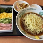 日高屋 - 料理写真:冷やし麺と焼餃子(3個)