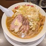 味噌ラーメン 山岡家 - 料理写真: