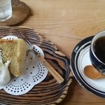 自家焙煎珈琲 Cafe Kubel - 黒糖胡桃のシフォンケーキとコーヒーセット