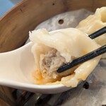 祥龍房 - 皮は厚め