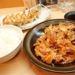 中華料理　好 - 2014年4月　豚キムチ炒め【480円】ライス中【150円】