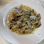 ミスト - アサリと茸のフェットチーネ