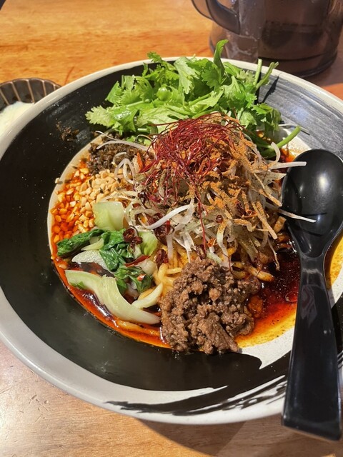 四川担々麺 赤い鯨 赤坂店 - 赤坂/担々麺 | 食べログ