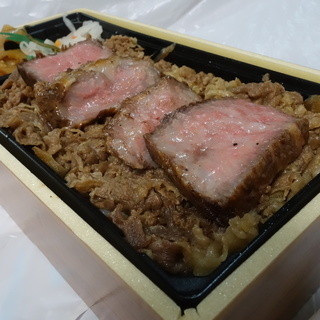 カイロ堂 - 料理写真:☆佐賀牛弁当(≧▽≦)/～♡☆