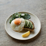 MINATOYA - 料理写真:アボカドトースト【LUNCH】