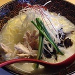 まきの - 鶏ガラ塩ラーメン、後からおじやのごはんも。