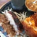 炭火ハンバーグ 肉焼き亭 - 
