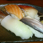 さくら水産 - 寿司５貫　￥３９０