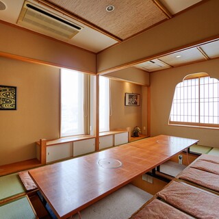 【掘りごたつ席】ご予約お待ちしております。