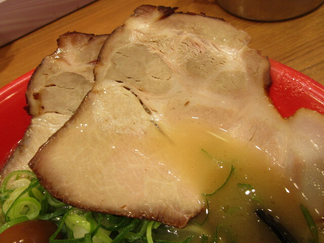 ラーメンたろう 三宮本店 - 三宮（神戸市営）/ラーメン | 食べログ