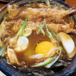 山本屋本店 - 天ぷら入り味噌煮込うどん