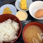 たまごや とよまる - 料理写真:プリンセット¥550-、たまご焼き¥100-