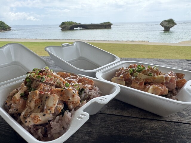 808 poke bowls okinawa 北谷店 （エイトオーエイトポケボウルズ