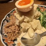 鶏と魚と炭火焼き 燈 - 