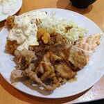キッチンまつむら - しょうが焼きとチキン南ばん（大盛）1,060円