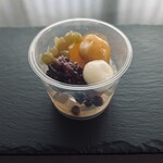 成城石井 - あんず餡葛饅頭と梅寒天のあんみつ