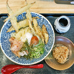 うどん はな明かり 津 久居店
