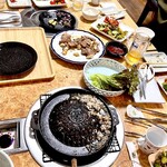 福ちゃん - 昨夜(2026年7月22日)。ご予約、下関の若い方々で、韓国料理は詳しくないが、ネットを見て来られたようだ。¥4000コースだったので、日本で広く知られてるのは、『サムギョプサル』が有名だが、韓国で、ちょっと高級料理に入る『牛プルコギ』も…。ご希望の『サムギョプサル』ももちろん…。後は、店主お任せのクランベリー入りの野菜サラダも…、暑い夏には欠かせない『水キムチ』も…⇒すべて、健康食を目指して…。