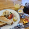 FOUNTAIN - モーニング(税込550円)
①トースト②野菜サラダ③コーンポタージュスープ⑤甘蕉⑥缶詰め黄桃&白桃載せヨーグルト
お飲み物《セットドリンク》①ICE珈琲<HOT珈琲も可>