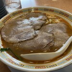 天理スタミナラーメン - 料理写真:スタミナラーメン。大判焼豚が目に付く。