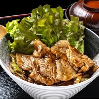 田原産ポーク丼やからあげランチが好評◆団体様専用メニューも◎