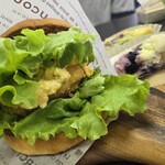 自家製天然酵母パン アイインサイド - エビカツたるたるバーガー