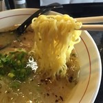 Tano Ichi - ちょってり味ラーメン
      
      中太麺を選んだ(^^)