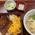 なか卯 - 料理写真:うな重(980円)と京風つけもの+うどん(小)冷(280円)