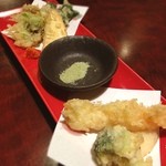 本家 しゃもじ屋 - 春の天ぷら盛り合わせ( ^ω^ )
      
      んめぇー！