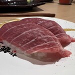 すし 銚子丸 - ホンマグロ中トロ　伊根　594円