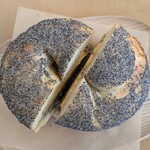 STAR BAGEL - エッグソーセージチーズサンド　1,070円