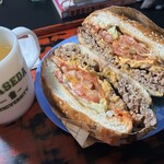 BURGER KING - 料理写真:「トリプルワッパーチーズ」(1,690圓)
「ハーフカット」(0圓)
「オールヘヴィ」(0圓)をテイクアウト。