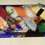 イオン - 料理写真:10種握りの味わいにぎり寿司10貫 26-7-23