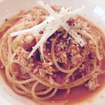 キッチン グリフ - 東京ウドと鶏ひき肉のトマトスパゲッティ