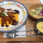 和洋美膳せとうち - 濃厚なコーンスープにクルトン。ごまだれサラダまで！